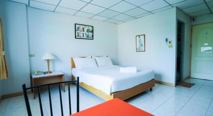 Central Place Hotel Районг Экстерьер фото